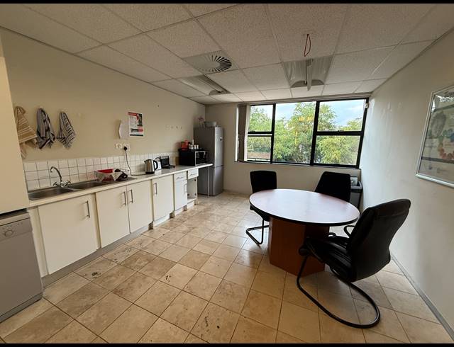 332M² OFFICE TO LET IN ROSEBANK